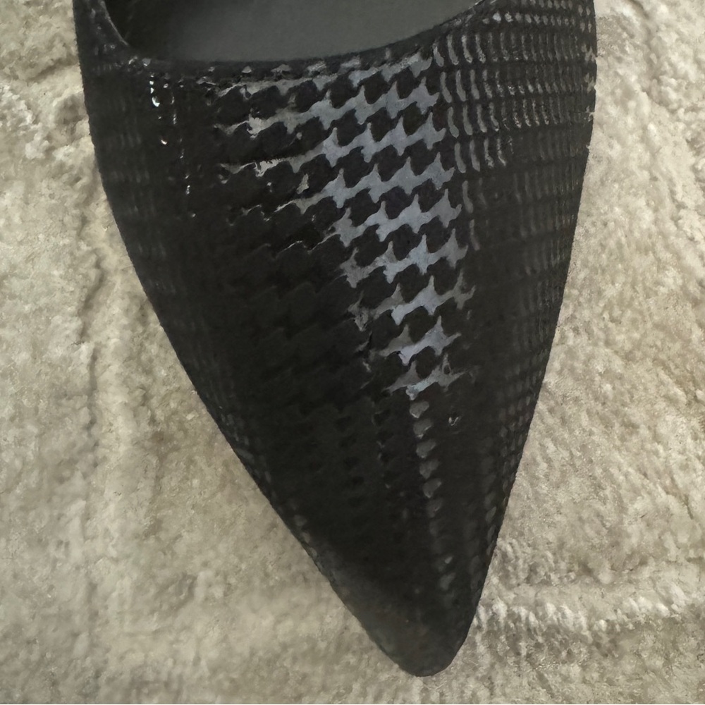 White House Black Market Black Houndstooth Pattern Heels